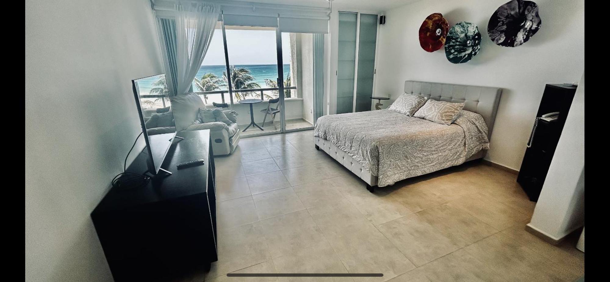 The Suites Of Solymar Cancun Exterior photo