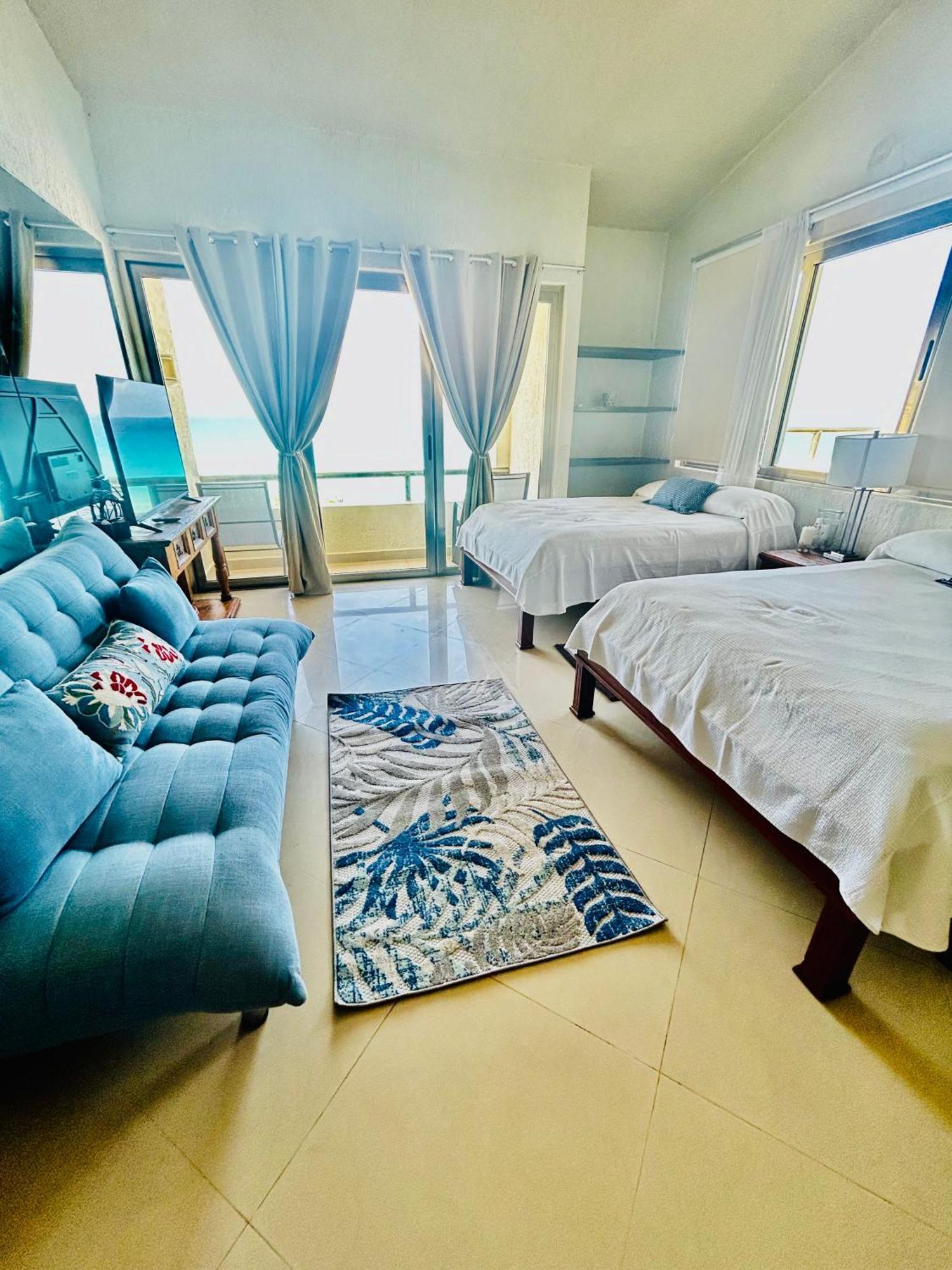 The Suites Of Solymar Cancun Exterior photo